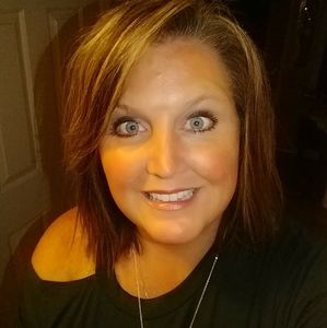 Meet your Posher, Stacey davenport